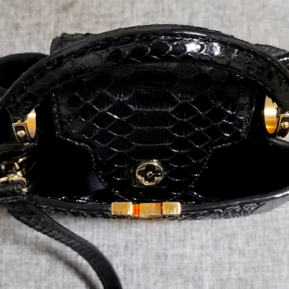 LOUIS VUITTON RARE Black Python Capucines Handbag BB - Picture 4 of 12